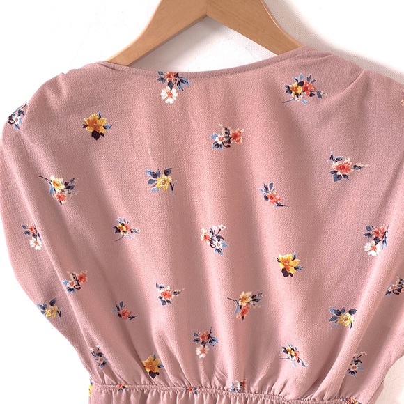(A53) NEW Monteau Floral Print Peplum Top, Size Medium, NWOT - Picture 8 of 8